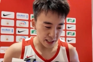 王俊杰：长沙热身赛后状态比较低迷 半夜找郭导聊过后恢复了状态