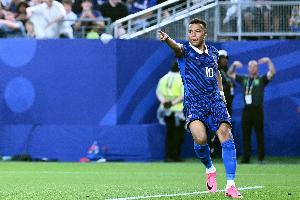 里程碑加成！法国球员解锁百场之战时，法国队10战10胜